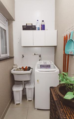 Apartamento à venda com 100m², 3 quartos e 2 vagas Apartamento à venda com 100m², 3 quartos e 2 vagasÁrea de Serviço