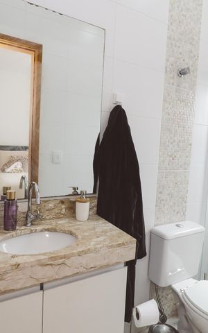 Apartamento à venda com 100m², 3 quartos e 2 vagas Apartamento à venda com 100m², 3 quartos e 2 vagasBanheiro da Suíte