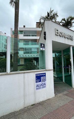 Apartamento para alugar com 129m², 3 quartos e 2 vagasFachada