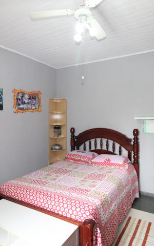 Casa à venda com 273m², 3 quartos e 2 vagasQuarto 3