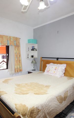 Casa à venda com 273m², 3 quartos e 2 vagasQuarto 1