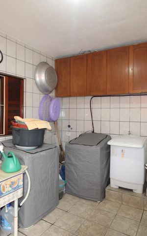 Casa à venda com 273m², 3 quartos e 2 vagasÁrea de Serviço