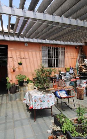 Casa à venda com 273m², 3 quartos e 2 vagasVaranda