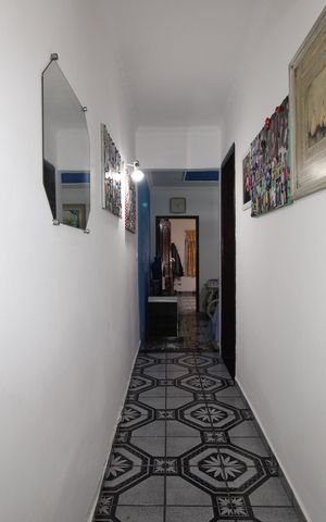 Casa à venda com 273m², 3 quartos e 2 vagasCorredor