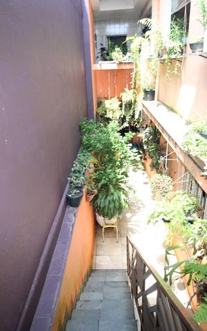 Casa à venda com 273m², 3 quartos e 2 vagasEscada