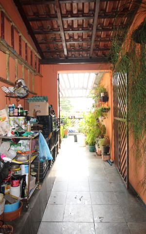 Casa à venda com 273m², 3 quartos e 2 vagasCorredor
