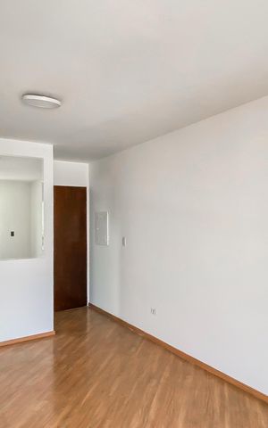Apartamento à venda com 52m², 2 quartos e 1 vaga Apartamento à venda com 52m², 2 quartos e 1 vagaSala