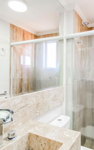 Apartamento à venda com 52m², 2 quartos e 1 vaga Apartamento à venda com 52m², 2 quartos e 1 vagaBanheiro
