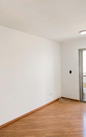 Apartamento à venda com 52m², 2 quartos e 1 vaga Apartamento à venda com 52m², 2 quartos e 1 vagaSala