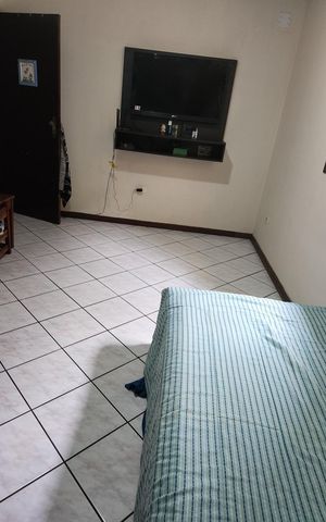 Casa à venda com 242m², 3 quartos e 2 vagas Casa à venda com 242m², 3 quartos e 2 vagasQuarto 2