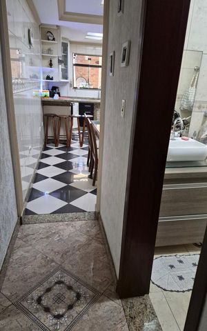 Casa à venda com 242m², 3 quartos e 2 vagas Casa à venda com 242m², 3 quartos e 2 vagasCorredor