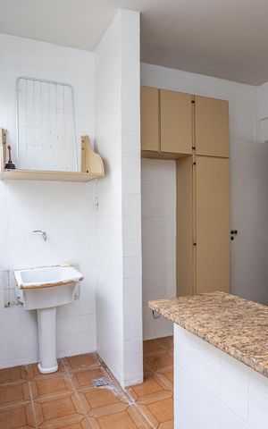 Apartamento para alugar com 77m², 3 quartos e 1 vaga Apartamento para alugar com 77m², 3 quartos e 1 vagaCozinha e Área de Serviço