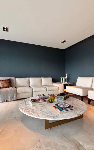 Apartamento à venda com 260m², 4 quartos e 2 vagas Apartamento à venda com 260m², 4 quartos e 2 vagasSala