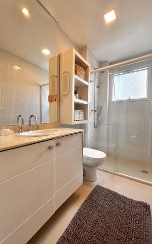 Apartamento à venda com 260m², 4 quartos e 2 vagas Apartamento à venda com 260m², 4 quartos e 2 vagasBanheiro suíte 3