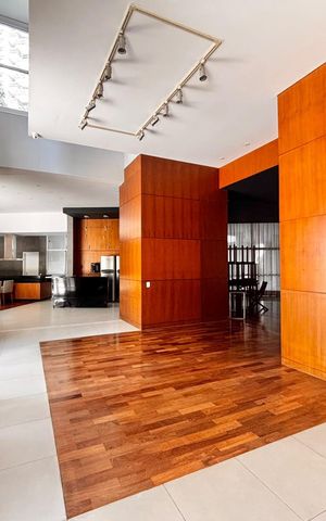 Apartamento à venda com 260m², 4 quartos e 2 vagas Apartamento à venda com 260m², 4 quartos e 2 vagasÁrea comum - Salão de festas