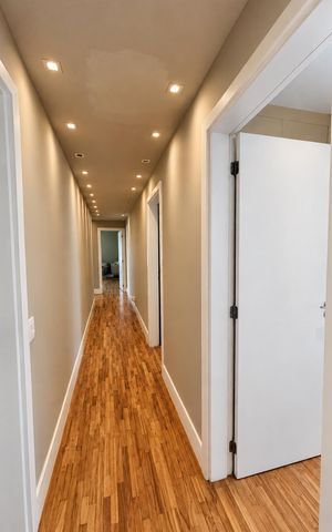 Apartamento à venda com 260m², 4 quartos e 2 vagas Apartamento à venda com 260m², 4 quartos e 2 vagasCorredor quartos