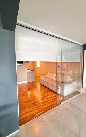 Apartamento à venda com 260m², 4 quartos e 2 vagas Apartamento à venda com 260m², 4 quartos e 2 vagasSala