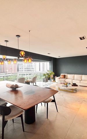 Apartamento à venda com 260m², 4 quartos e 2 vagas Apartamento à venda com 260m², 4 quartos e 2 vagasSala