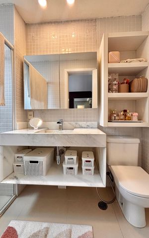 Apartamento à venda com 260m², 4 quartos e 2 vagas Apartamento à venda com 260m², 4 quartos e 2 vagasBanheiro suite 1