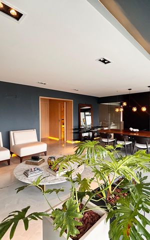 Apartamento à venda com 260m², 4 quartos e 2 vagas Apartamento à venda com 260m², 4 quartos e 2 vagasSala