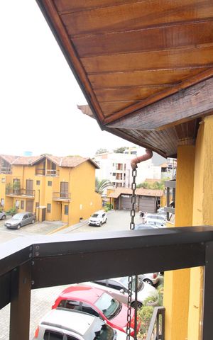 Casa de condomínio à venda com 72m², 3 quartos e 2 vagasVaranda do quarto 1