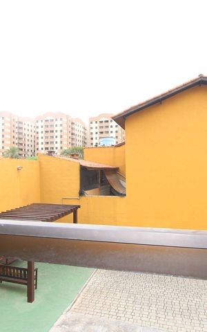 Casa de condomínio à venda com 72m², 3 quartos e 2 vagasQuarto 2 - Varanda