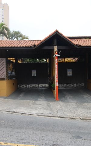 Casa de condomínio à venda com 72m², 3 quartos e 2 vagasFachada