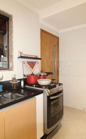 Casa de condomínio à venda com 72m², 3 quartos e 2 vagasCozinha