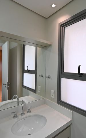 Apartamento à venda com 130m², 3 quartos e 2 vagasBanheiro da Suíte 3