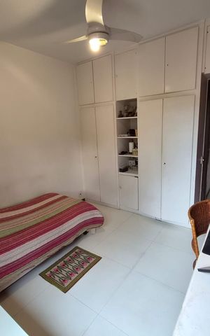 Apartamento à venda com 150m², 4 quartos e 2 vagas Apartamento à venda com 150m², 4 quartos e 2 vagasQuarto