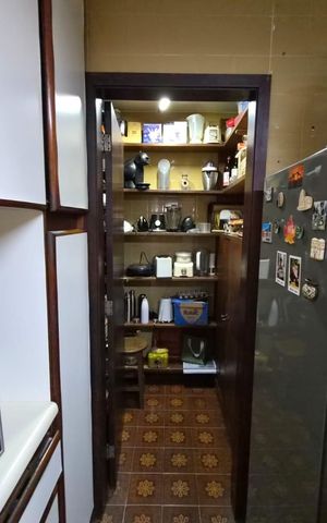Apartamento à venda com 150m², 4 quartos e 2 vagas Apartamento à venda com 150m², 4 quartos e 2 vagasCozinha
