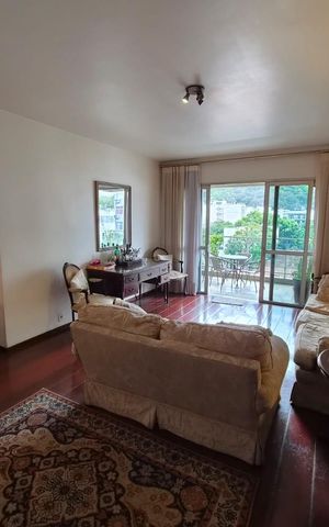 Apartamento à venda com 150m², 4 quartos e 2 vagas Apartamento à venda com 150m², 4 quartos e 2 vagasSala