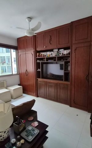 Apartamento à venda com 150m², 4 quartos e 2 vagas Apartamento à venda com 150m², 4 quartos e 2 vagasSala 2