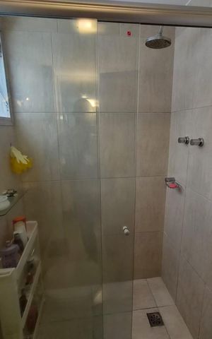 Apartamento à venda com 150m², 4 quartos e 2 vagas Apartamento à venda com 150m², 4 quartos e 2 vagasBanheiro da suíte