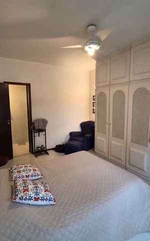 Apartamento à venda com 150m², 4 quartos e 2 vagas Apartamento à venda com 150m², 4 quartos e 2 vagasSuíte