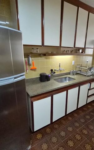 Apartamento à venda com 150m², 4 quartos e 2 vagas Apartamento à venda com 150m², 4 quartos e 2 vagasCozinha