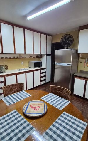 Apartamento à venda com 150m², 4 quartos e 2 vagas Apartamento à venda com 150m², 4 quartos e 2 vagasCozinha
