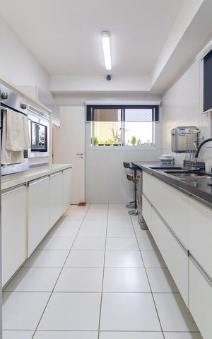 Apartamento à venda com 178m², 3 quartos e 3 vagas Apartamento à venda com 178m², 3 quartos e 3 vagasCozinha