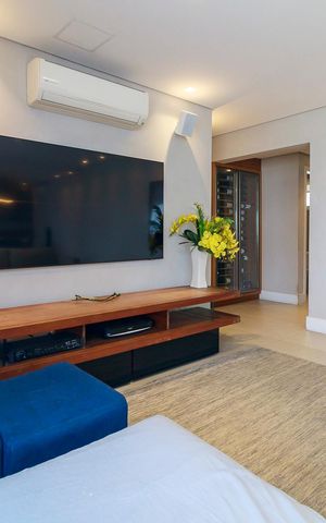 Apartamento à venda com 178m², 3 quartos e 3 vagas Apartamento à venda com 178m², 3 quartos e 3 vagasSala