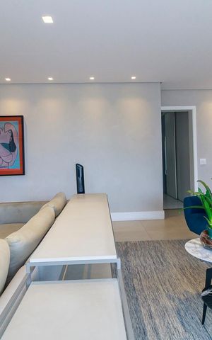 Apartamento à venda com 178m², 3 quartos e 3 vagas Apartamento à venda com 178m², 3 quartos e 3 vagasSala