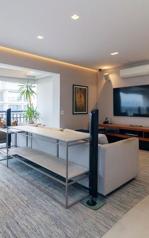 Apartamento à venda com 178m², 3 quartos e 3 vagas Apartamento à venda com 178m², 3 quartos e 3 vagasSala