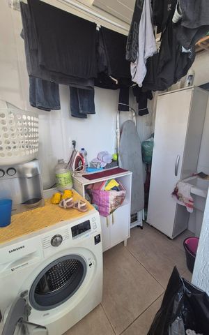 Apartamento à venda com 124m², 3 quartos e 2 vagas Apartamento à venda com 124m², 3 quartos e 2 vagasÁrea de Serviço