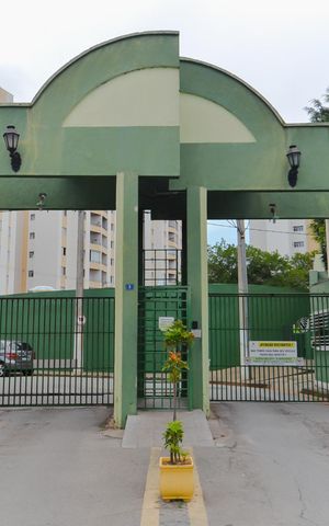 Apartamento para alugar com 60m², 2 quartos e 1 vagaFachada e portaria