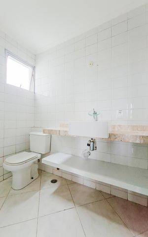 Apartamento para alugar com 60m², 2 quartos e 1 vagaBanheiro 