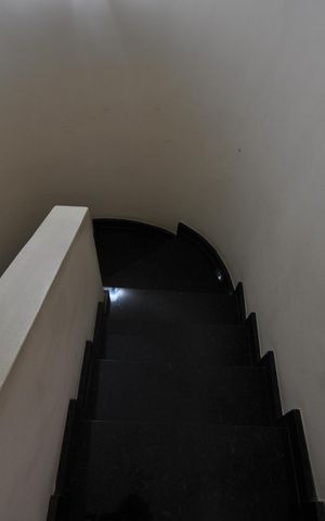 Casa de condomínio à venda com 90m², 3 quartos e 1 vagaEscada
