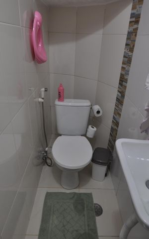 Casa de condomínio à venda com 90m², 3 quartos e 1 vagaLavabo