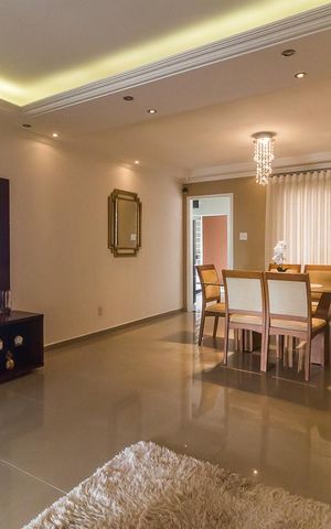 Casa para alugar com 299m², 3 quartos e 2 vagas Casa para alugar com 299m², 3 quartos e 2 vagasSala