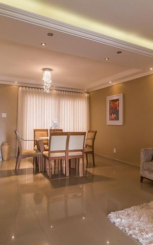 Casa para alugar com 299m², 3 quartos e 2 vagas Casa para alugar com 299m², 3 quartos e 2 vagasSala