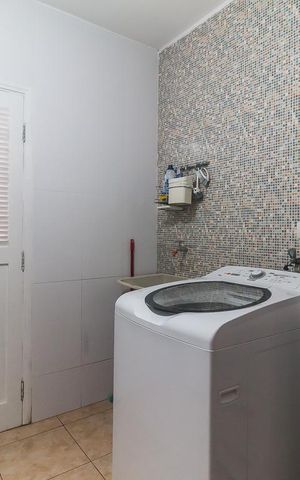 Casa para alugar com 299m², 3 quartos e 2 vagas Casa para alugar com 299m², 3 quartos e 2 vagasÁrea de Serviço