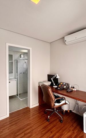 Casa de condomínio à venda com 300m², 3 quartos e 2 vagas Casa de condomínio à venda com 300m², 3 quartos e 2 vagasSuíte 3